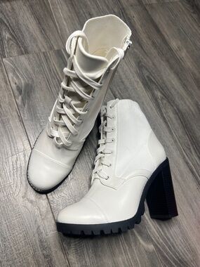 BCBGeneration White Lace-Up Chunky Heel Ankle Boots